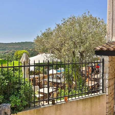 Hotel Logis Perla Riviera & Restaurant Villeneuve-Loubet