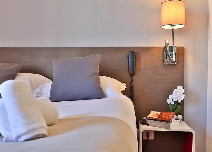 Logis Perla Riviera & Restaurant