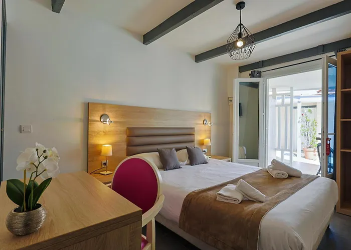Hotel Logis Perla Riviera & Restaurant