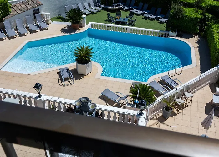 Logis Perla Riviera & Restaurant Hotel