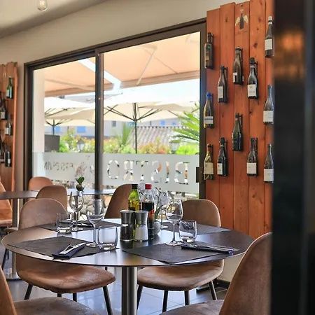 Logis Perla Riviera & Restaurant Hotel Villeneuve-Loubet