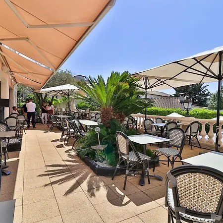 Logis Perla Riviera & Restaurant