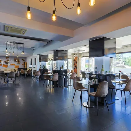 Hotel & Restaurant Perla Riviera