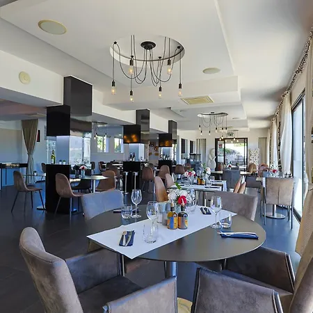 & Restaurant Perla Riviera Hotel Villeneuve-Loubet