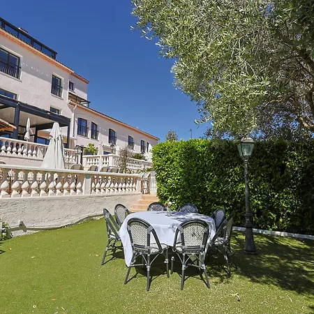 Hotel & Restaurant Perla Riviera 3*