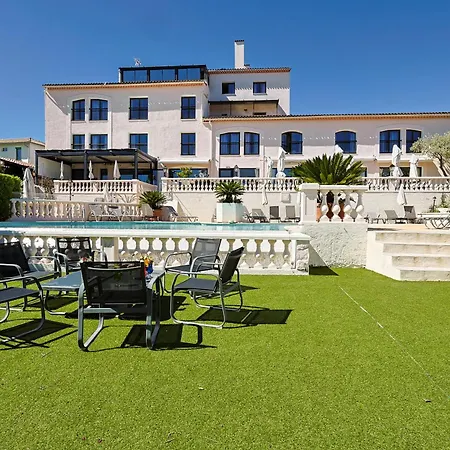 & Restaurant Perla Riviera 3*