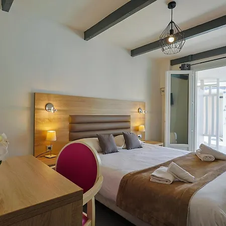 Hotel Logis Perla Riviera & Restaurant