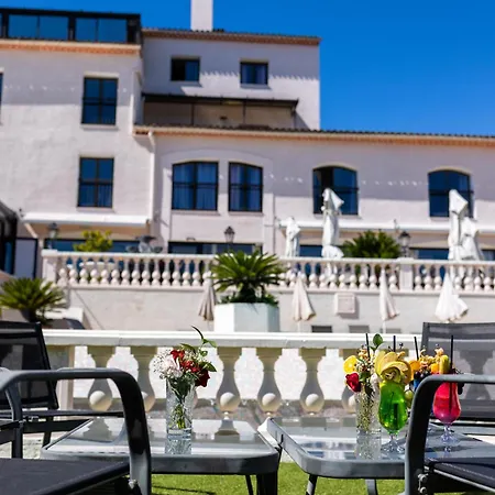 & Restaurant Perla Riviera 3* Villeneuve-Loubet