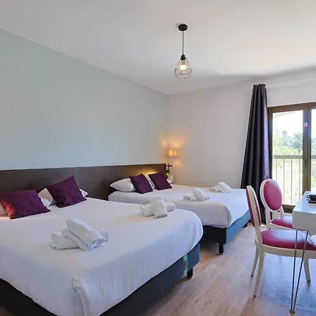 Hotel Logis Perla Riviera & Restaurant 3*